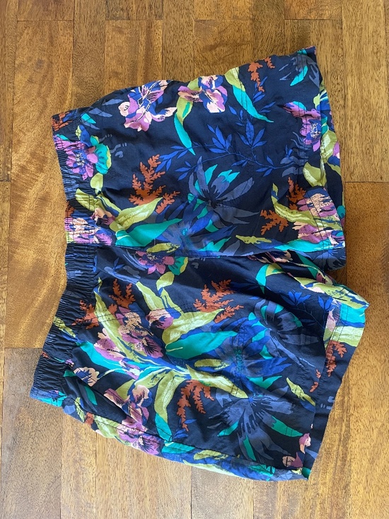 Columbia Sportswear Company Pants - Sandy River II Printed Shorts - Women's small 5” inseam
